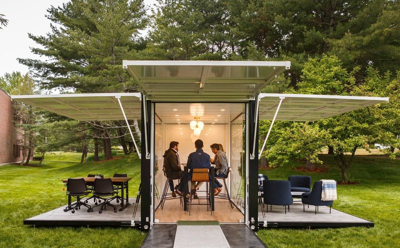 Outdoor-Co-Working-Offices