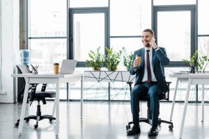 Read more about the article Как выбрать удобное офисное кресло